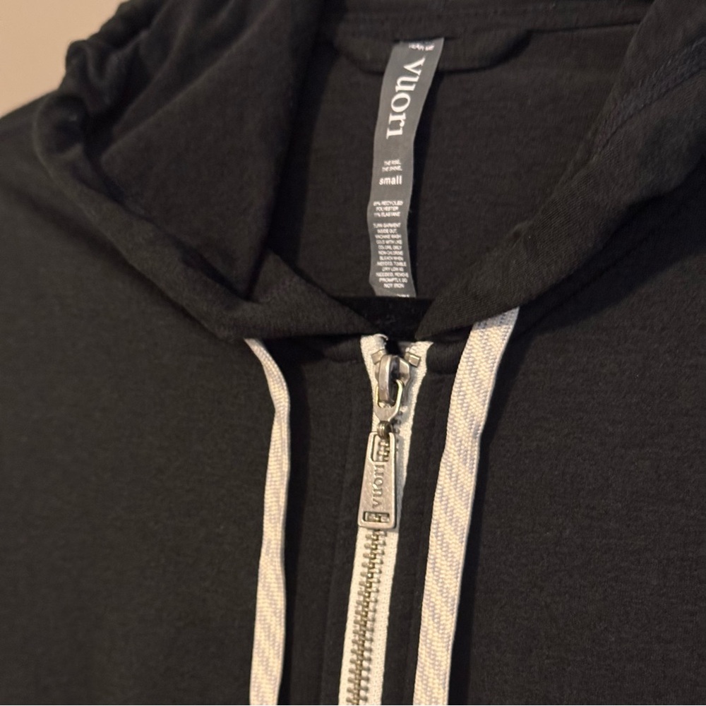 Vuori Halo Performance DreamKnit Full Zip Jacket Black Heather Women’s Small - Picture 3 of 6
